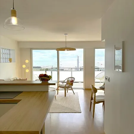 Le French Riviera - Vue - Terrasse - Parking