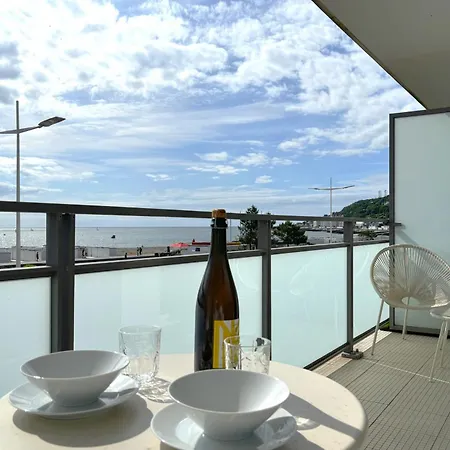 Le French Riviera - Vue - Terrasse - Parking *