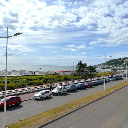 Apartment Le French Riviera - Vue Mer, Terrasse & Parking Le Havre